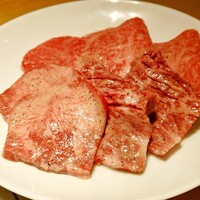 ビーフキッチン 恵比寿店 - 上タン、特選ハラミ、リブ芯