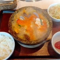 馬車道 de 焼肉 DOURAKU CORRIDA 北仲ブリック＆ホワイト店 - 