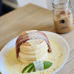 Yuna cafe - 