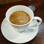 キッチン ブルー グローブ - 最近は直ぐにミルクを入れます