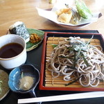 桜風庵 - そばセット（季節の天ぷら・おにぎり付き）900円