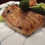 寿修 - いつもながら素晴らしい脂の乗りです。