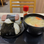 Onigiri No Arinko - チーズおかか、スパムにぎり、豚汁