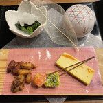 Yunokaze Hadu - からすみチーズ　菜の花みぞれ掛け　かぶら豆腐いくら割醤油　二色松葉　木の実甘露
