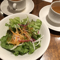 グリル満天星 麻布十番 新宿店 - ドレッシングの味が好み