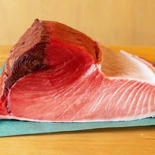 金槍魚是創業85年的老字型大小金槍魚中介批發商“米川水產”精挑細選的絕品!