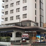 MIYAJIMA CAFE - ホテルの1階