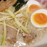 コッテリの塩らー麺専門店 MANNISH - コッテリの塩らー麺＋チャーシュー追加１枚＋味玉
