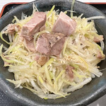 Mendokoro Kagetora Honta - ネギポーク丼(小)
