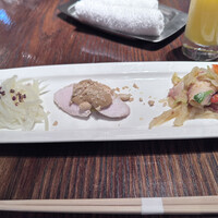 銀座ブルーリリー ステーキ＆チャイニーズレストラン - 