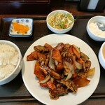 曲家・骨湯米線 - ランチ地三鮮定食¥750