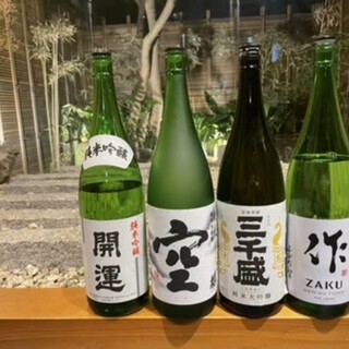 日本全国から厳選した日本酒や女将厳選のワインが楽しめる！