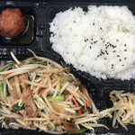 華苑 - もやしと豚肉炒め