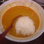 芳葉 - 残こしたスープに　ご飯投入