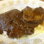 「ビーフタンカレー」（2380円）