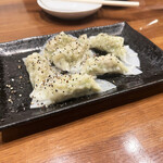 餃子工房 ギョィィィィィィン - 水餃子(390円)