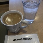 MOS BURGER - 