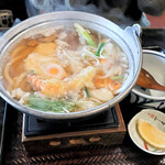 かわたうどん - 鍋焼うどん（鳥肉）