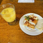パンビュッフェ&肉イタリアン 茶屋町 ファクトリーカフェ - パン食べ飲み放題