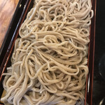 手打そば 武蔵屋 - せいろ凄い長い　小麦粉の％かなり多め　byまみこまみこ