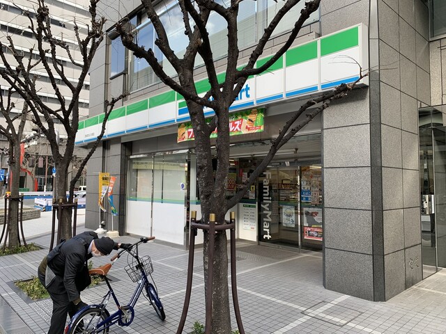 ファミリーマート 西本町なにわ筋店 （FamilyMart） - 本町/コンビニ