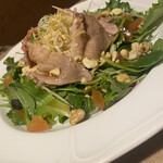 藁焼きと熟成肉 藁蔵 梅田グランフロント前店 - 和牛しゃぶしゃぶサラダ