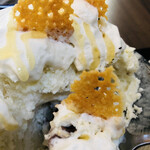 サカノウエカフェ - パリパリチーズを刺して一緒に食べてみる　最高！