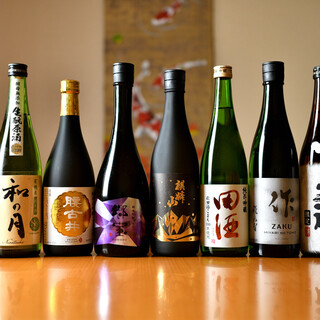 The owner, who is a certified sommelier, travels to sake breweries and wineries across the country.