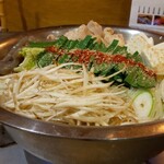 鍋と肴と酒 いいち - 白味噌もつ鍋（二人前）