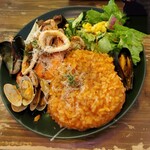 東京基地 離 スペイン坂店 - 魚介のトマトリゾット