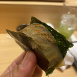 鮨 さいとう - ノリのパリパリが鯖寿司を引き上げる