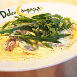 ドルチェカンパーニャ - パスタ：ハーブソーセージのカルボナーラ ルッコラ添え　(1250円) '12 7月上旬