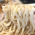 手打中華 麺民 ことぶき家 - 手打ちピロピロちぢれ麺