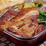 台湾 同客餃子館 - パリパリ鶏肉