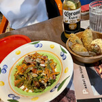 TACOS SHOP PARA MEXICO - サボテンのサラダとパラペーニョボッパー＋コロナ→スタートはコレに限る！