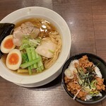 Menya Kuukai - 味玉らぁ麺　鶏そぼろ丼