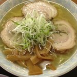 中華そば きずな - 塩ラーメン￥700＋大盛り￥150