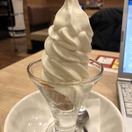 ガスト - ソフトクリーム(219円) クーポン利用