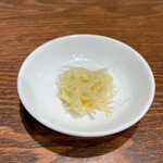 Dhin Tai Fonesu Paru Sendai Ten - 薬味の生姜