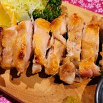 ブランド肉と旬の鮮魚と古酒の店 秀 - 