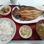 四日市ヒモノ食堂 - 定食にして千円