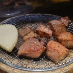 炭火焼肉大阪あじまん - 