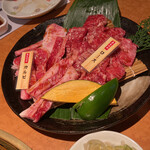 はや 総本店 - お肉