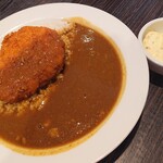 Koko Ichibanya - エビカツカレークリーミータルタルソースの1辛、サラダセットで1,192円也。