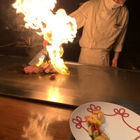 日本料理 水簾 - シェフのフランベのシーン