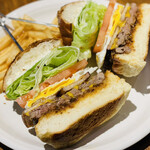 CANNONBALL DINER - BACON EGG CHEESE BURGER（1,760円）