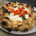 400℃ PIZZA - マルゲリータエクストラ。やはり日本一のピザ！
