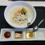 プナシプリ - ブブール(鶏がゆ)