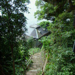 ヴィラ・デル・ソル - (2013/6)南葵文庫。温泉へ通じる階段より撮影。