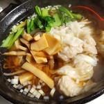 上海餃子館 - ワンタン麺